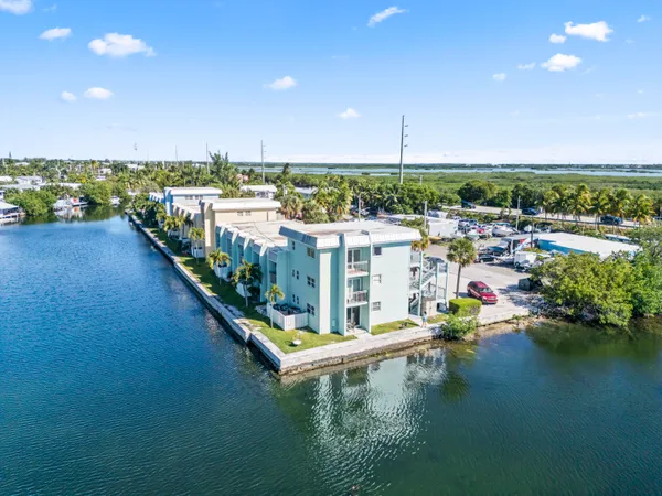 $399,000 | 201 Coppitt Road, Unit 301A, Key West, FL 33040