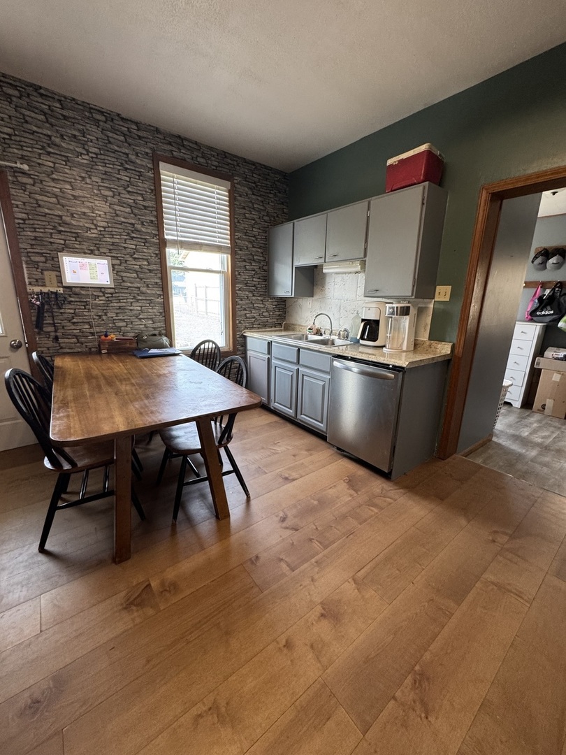 1841 Spring Street Quincy, IL 62301 - Photo 4 of 14