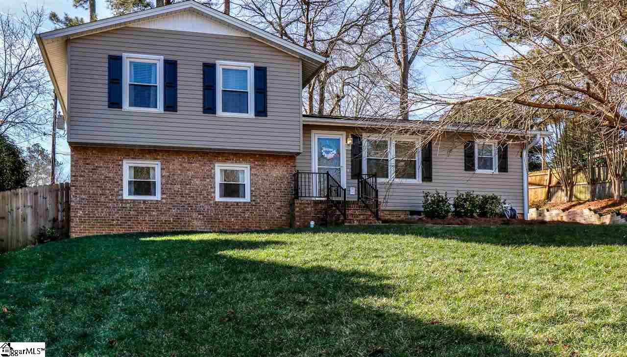 304 Jamestown Road Easley, SC 29640 - Photo 2 of 36