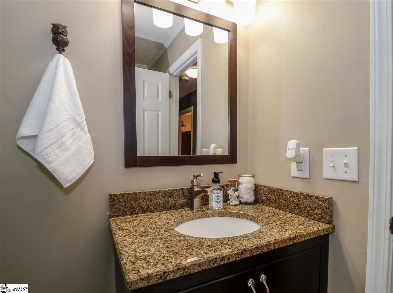 304 Jamestown Road Easley, SC 29640 - Photo 18 of 36