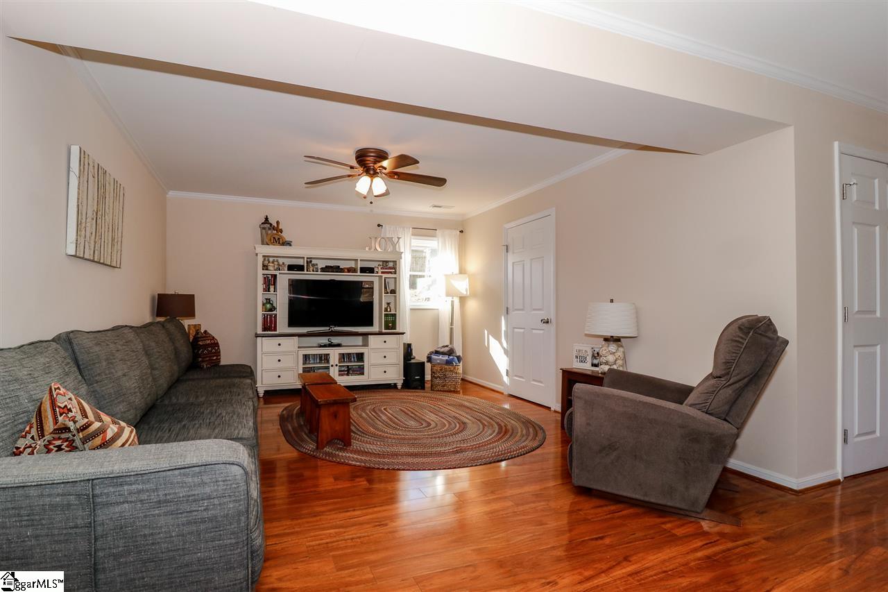 304 Jamestown Road Easley, SC 29640 - Photo 32 of 36