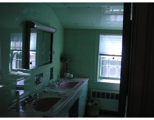 15 Londonderry Road Marblehead, MA 01945 - Photo 8 of 14 Gallery Image 8