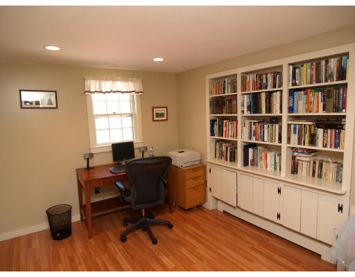 18 Burnham Road Bolton, MA 01740 - Photo 15 of 19