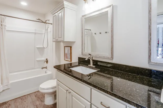 $259,900 | 7913 Avenue J, Lubbock, TX 79423