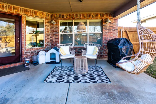 $259,900 | 7913 Avenue J, Lubbock, TX 79423