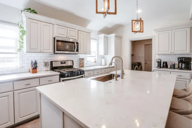 $259,900 | 7913 Avenue J, Lubbock, TX 79423