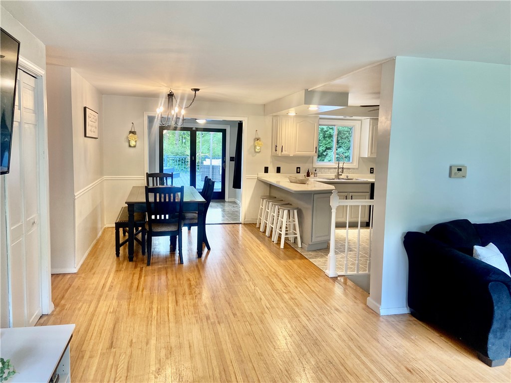 195 Wildbriar Road Henrietta, NY 14623 - Photo 4 of 31