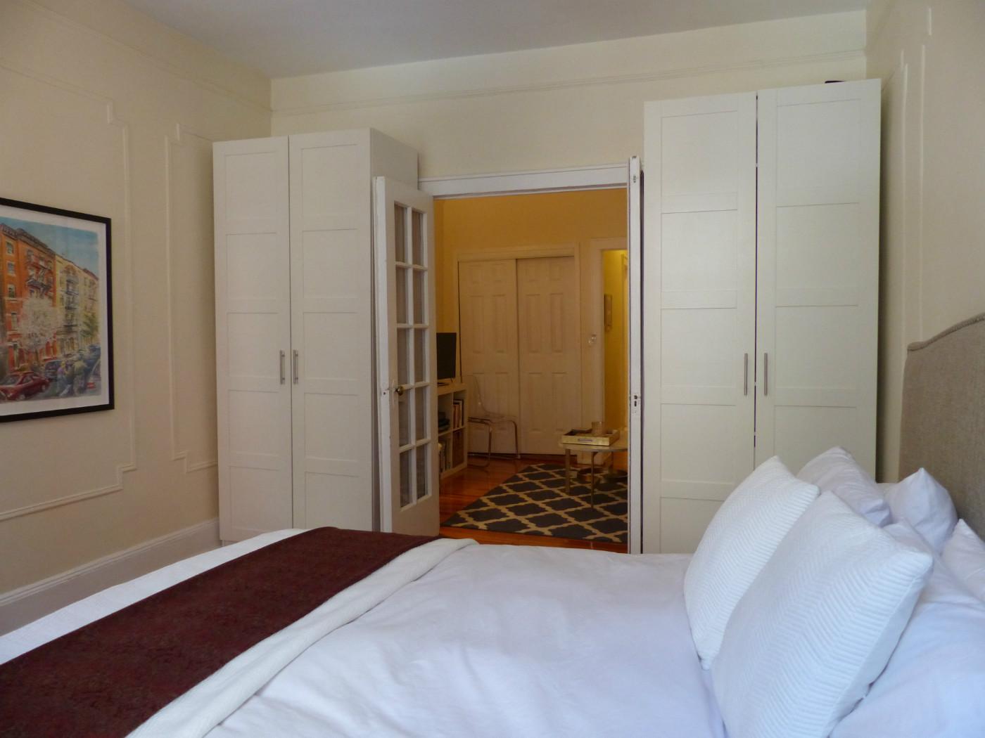 330 East 76th Street, Unit 3E Manhattan, NY 10021 - Photo 4 of 15 Photo 4