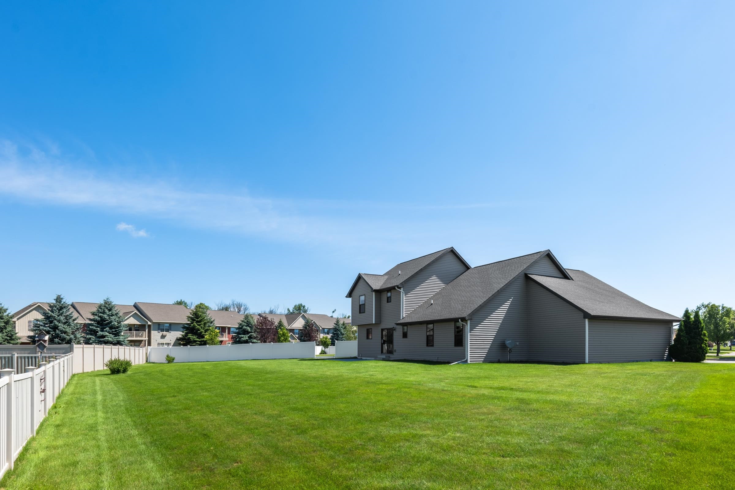 600 Castlestone Court Oneida, WI 54155 - Photo 50 of 72