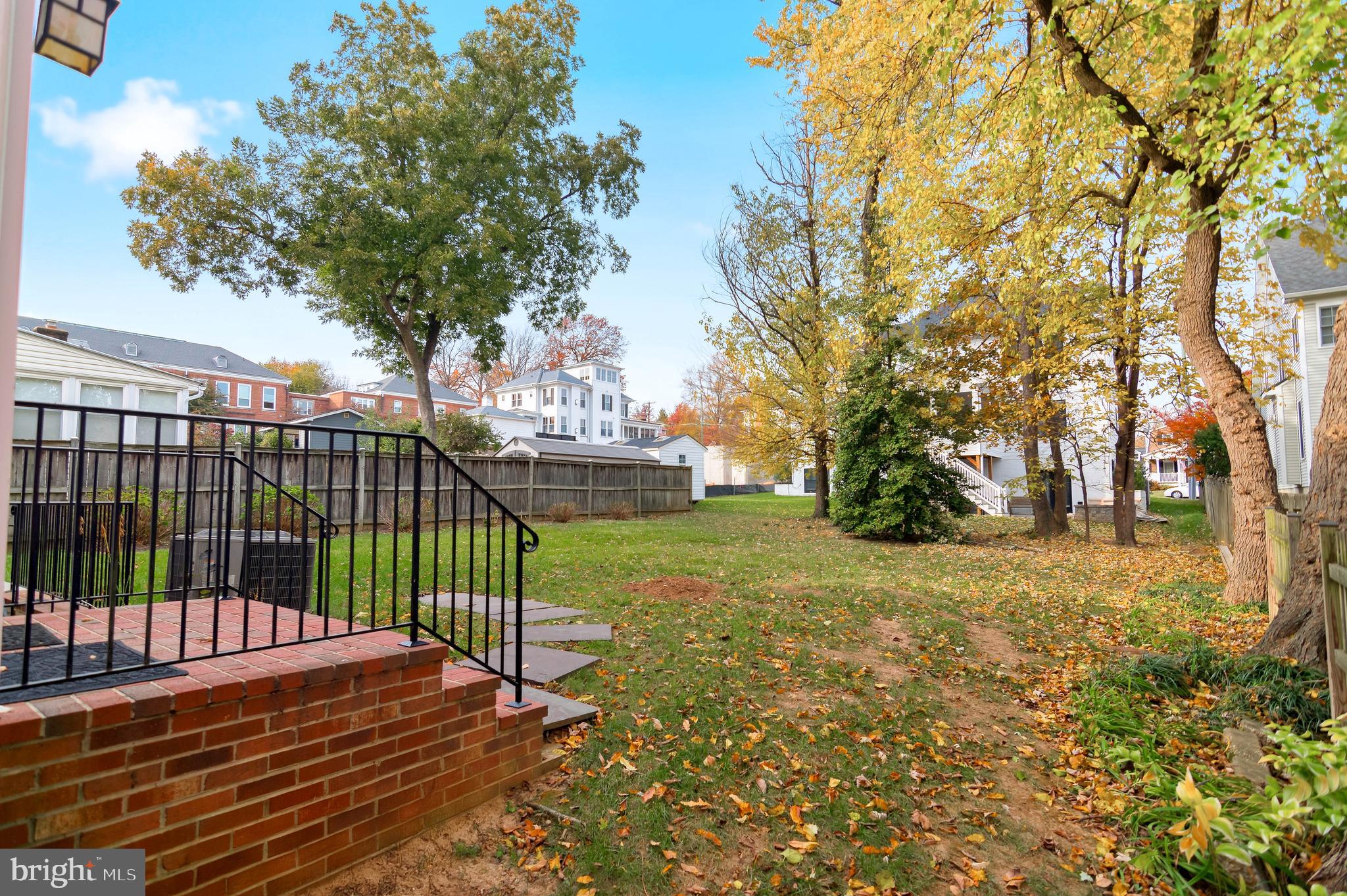 4043 20th Road North Arlington, VA 22207 - Photo 51 of 56 a view of a backyard