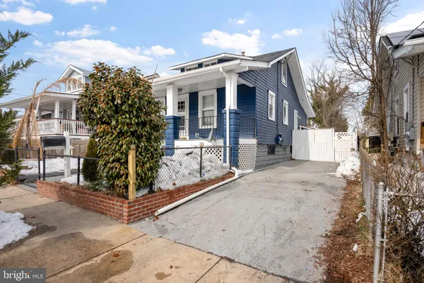 $465,000 | 4004 Lawrence Street, Brentwood, MD 20722