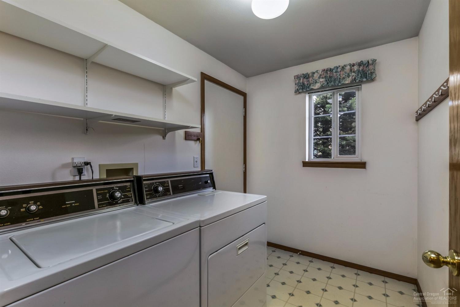 3032 Northeast Raleigh Court Bend, OR 97701 - Photo 14 of 21 Additional Photo