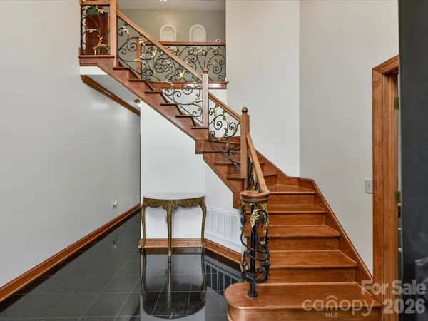 a view of entryway