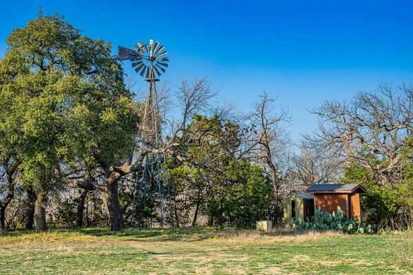 $2,499,999 | 331 Kc 2751, Junction, TX 76849