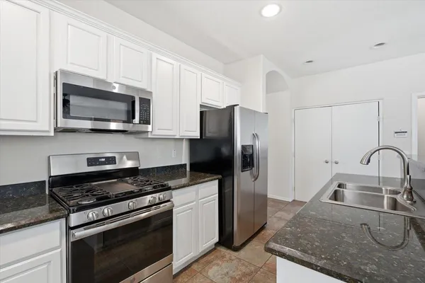 $3,650 | 1423 South Newberry Lane, Tempe, AZ 85281