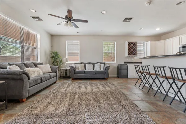 $3,650 | 1423 South Newberry Lane, Tempe, AZ 85281