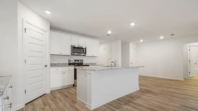 $319,900 | 4140 Gulliver Drive, Chipley, FL 32428