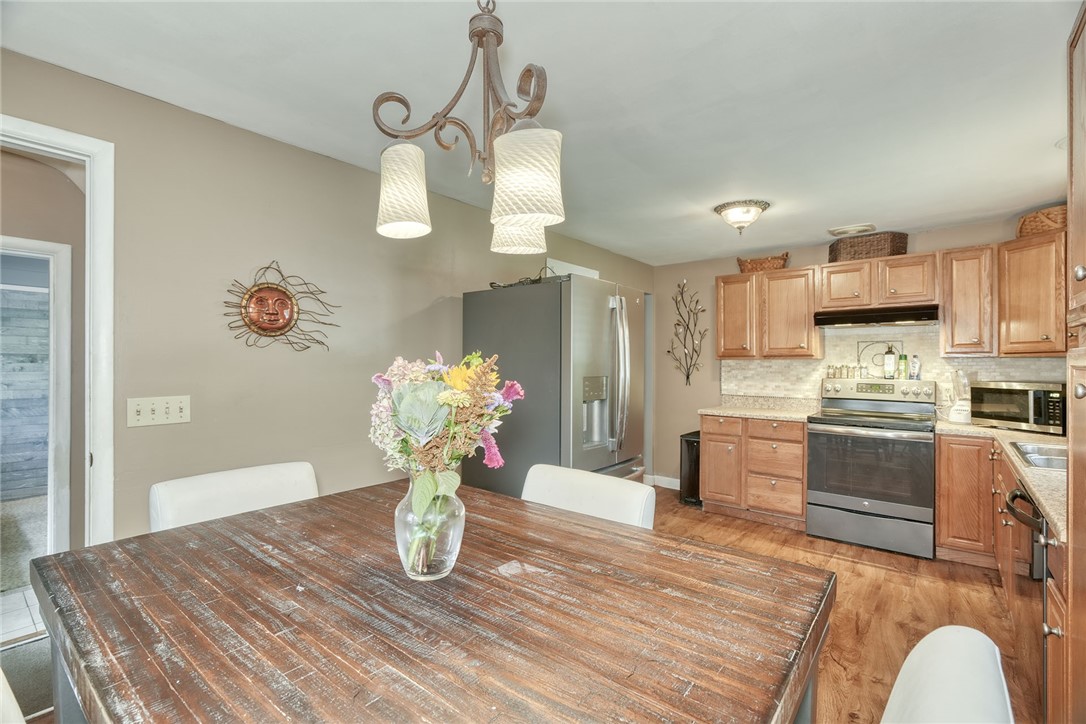 98 Burkedale Crescent Brighton, NY 14625 - Photo 13 of 47 Gallery Image 13