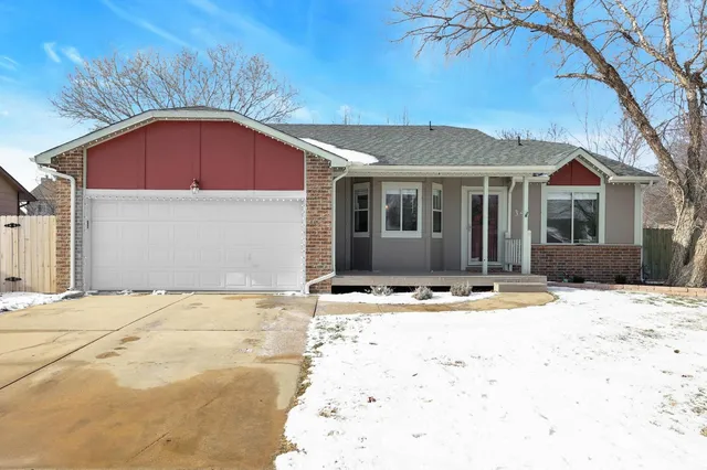 $285,000 | 341 Oakwood Court, Andover, KS 67002