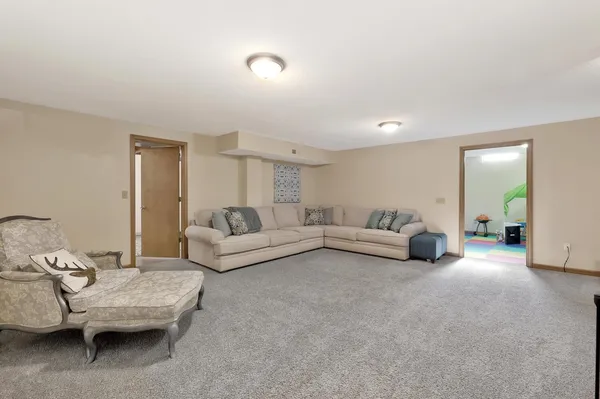 $285,000 | 341 Oakwood Court, Andover, KS 67002