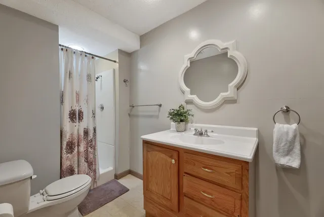 $285,000 | 341 Oakwood Court, Andover, KS 67002