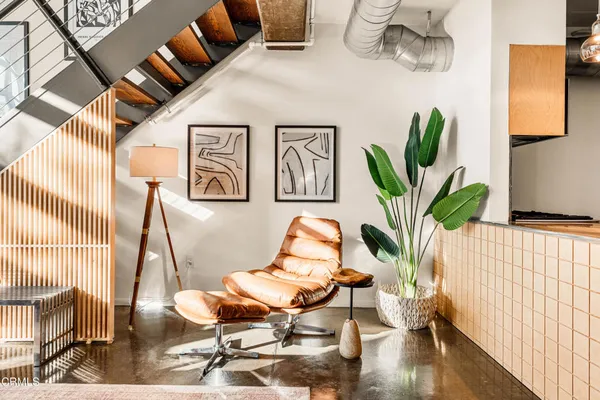 $1,699,000 | 510 South Hewitt Street, Unit 107, Los Angeles, CA 90013