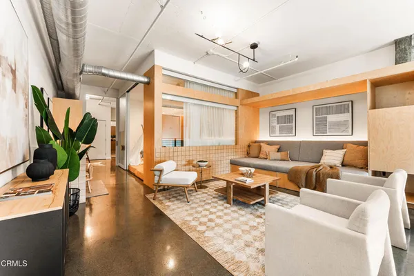 $1,699,000 | 510 South Hewitt Street, Unit 107, Los Angeles, CA 90013