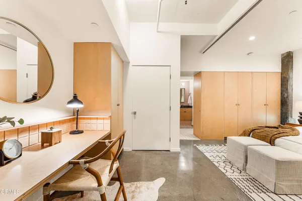 $1,699,000 | 510 South Hewitt Street, Unit 107, Los Angeles, CA 90013