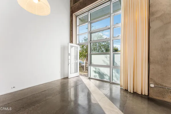 $1,699,000 | 510 South Hewitt Street, Unit 107, Los Angeles, CA 90013