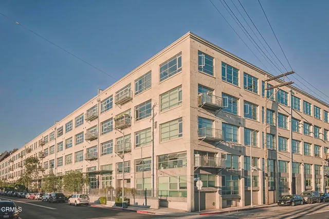 $1,699,000 | 510 South Hewitt Street, Unit 107, Los Angeles, CA 90013