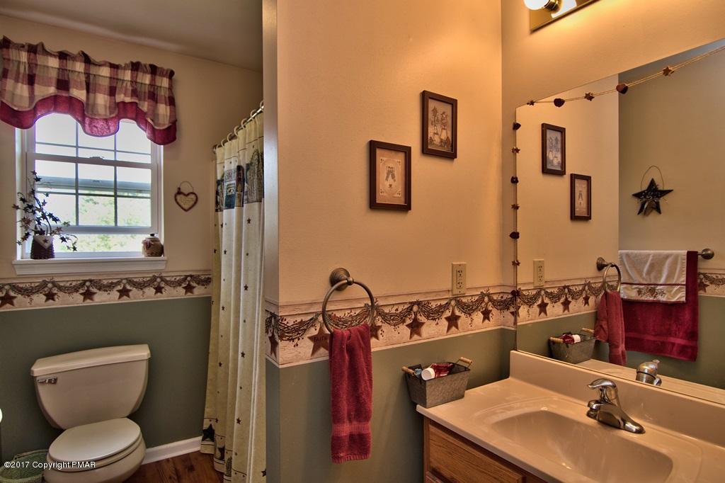 647 Mountain Road Blakeslee, PA 18610 - Photo 30 of 45 Hall Bath View 3