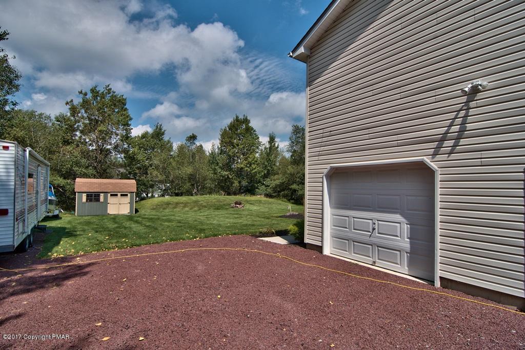 647 Mountain Road Blakeslee, PA 18610 - Photo 3 of 45 Exterior View 13