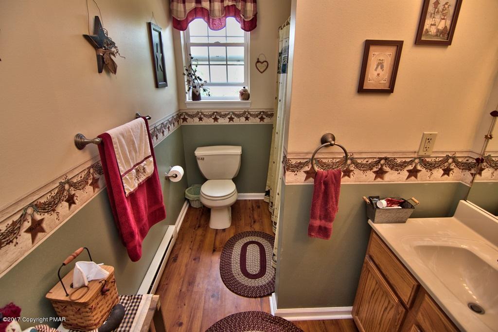 647 Mountain Road Blakeslee, PA 18610 - Photo 31 of 45 Hall Bath View 4