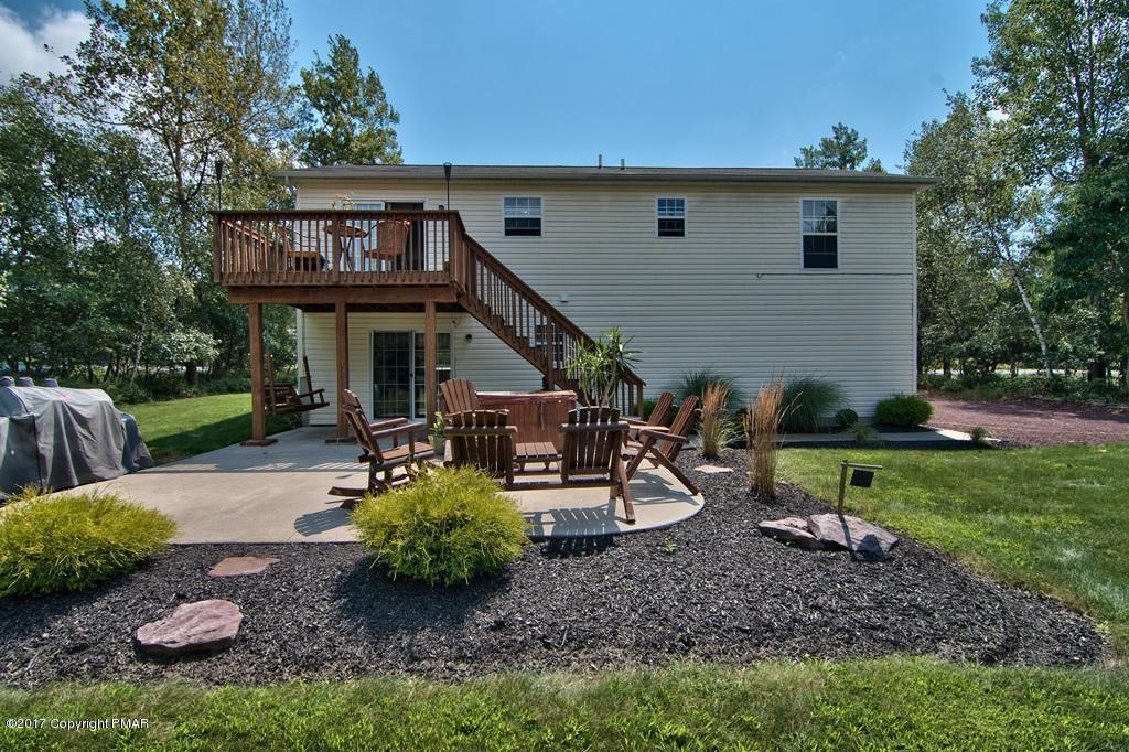 647 Mountain Road Blakeslee, PA 18610 - Photo 5 of 45 Exterior View 06