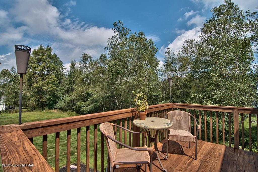 647 Mountain Road Blakeslee, PA 18610 - Photo 7 of 45 Exterior View 08