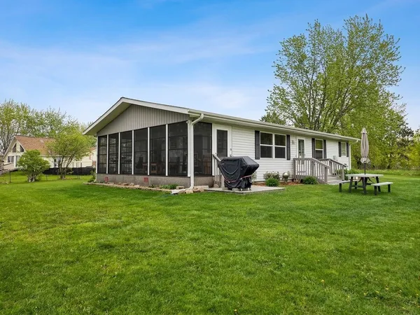 $399,000 | 26504 Lakeview Drive, Mora, MN 55051