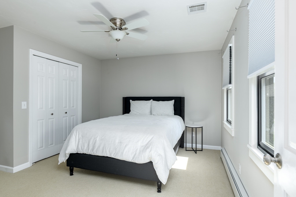 21 Round Table Road Shrewsbury, MA 01545 - Photo 32 of 40