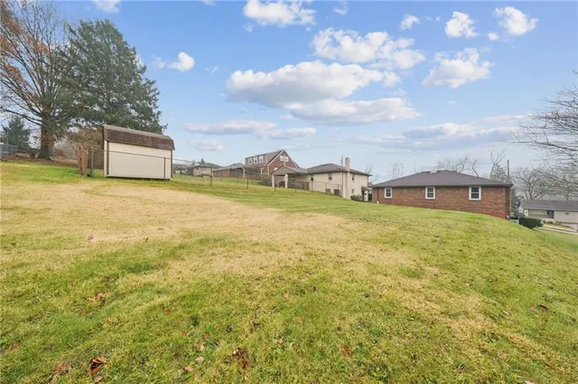 $190,000 | 1013 10th Street, Irwin, PA 15642