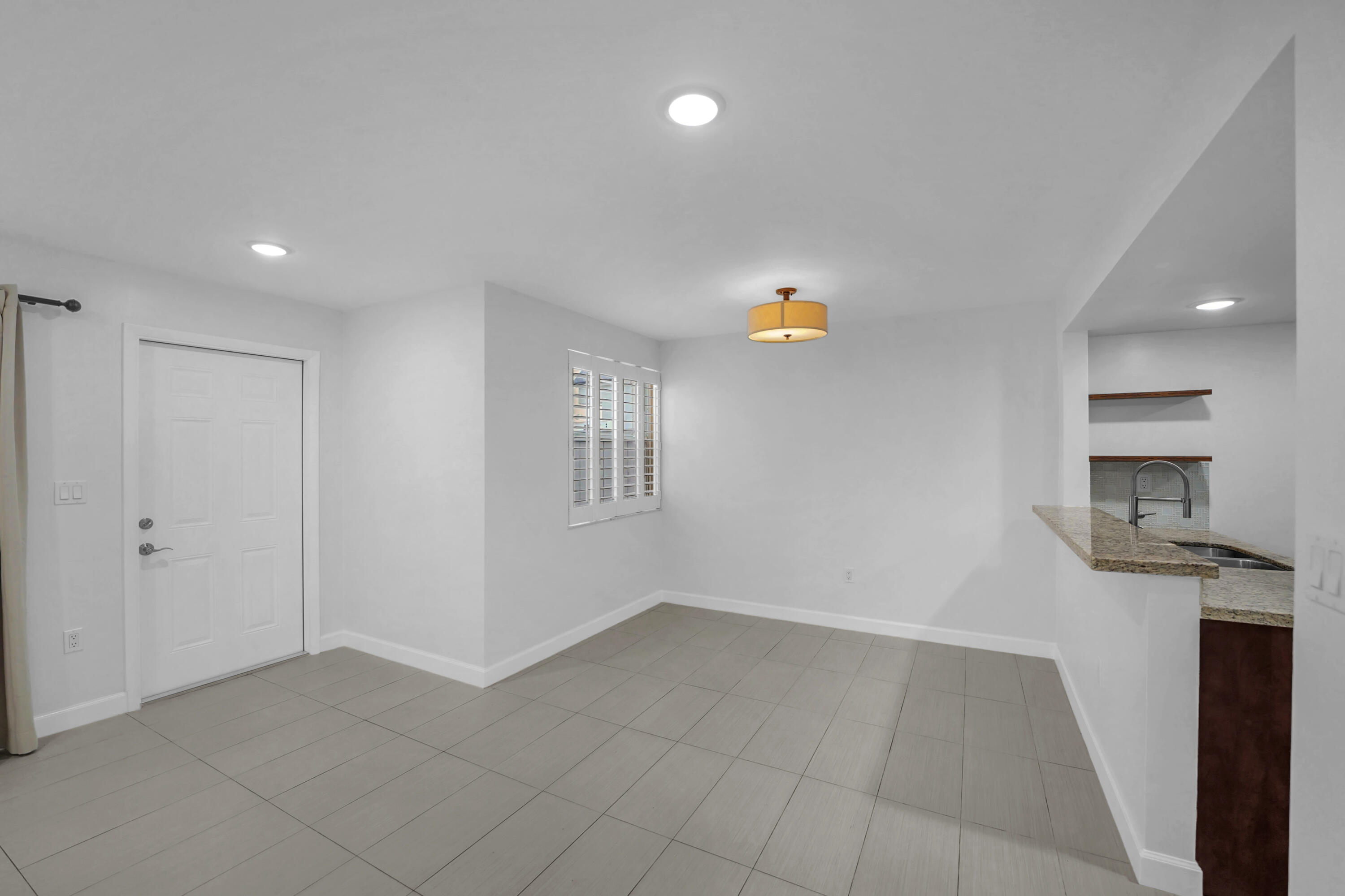 4550 Southwest 68th Ct Circle, Unit 548 Miami, FL 33155 - Photo 36 of 51 a view of kitchen and windows