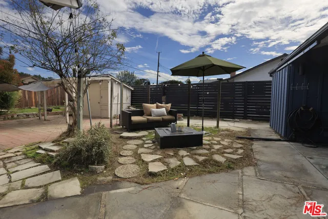 $949,995 | 7058 Petit Avenue, Van Nuys, CA 91406