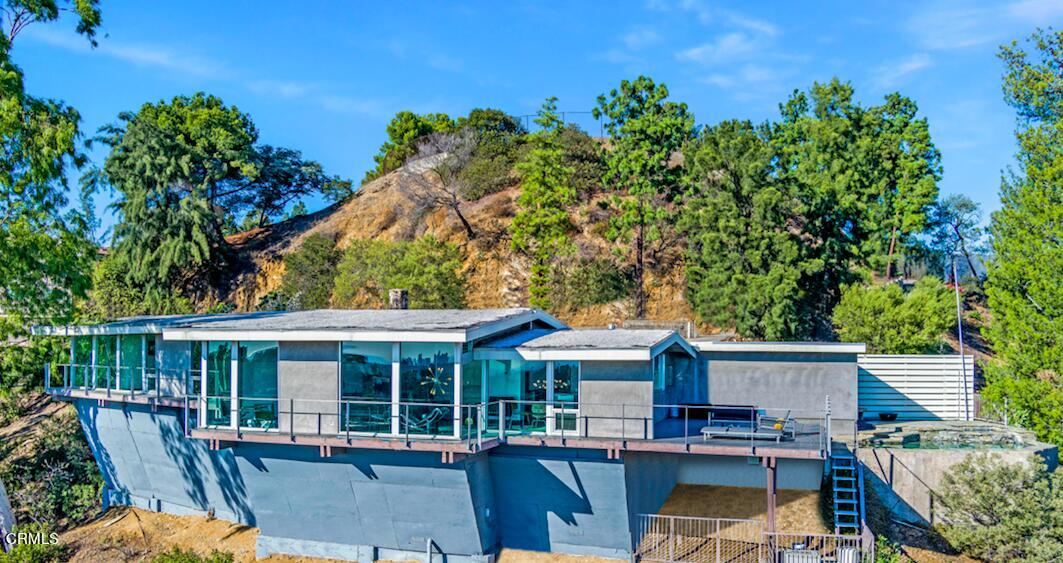 1290 Fairlawn Way Pasadena, CA 91105 - Photo 2 of 30 a view of a house with a patio