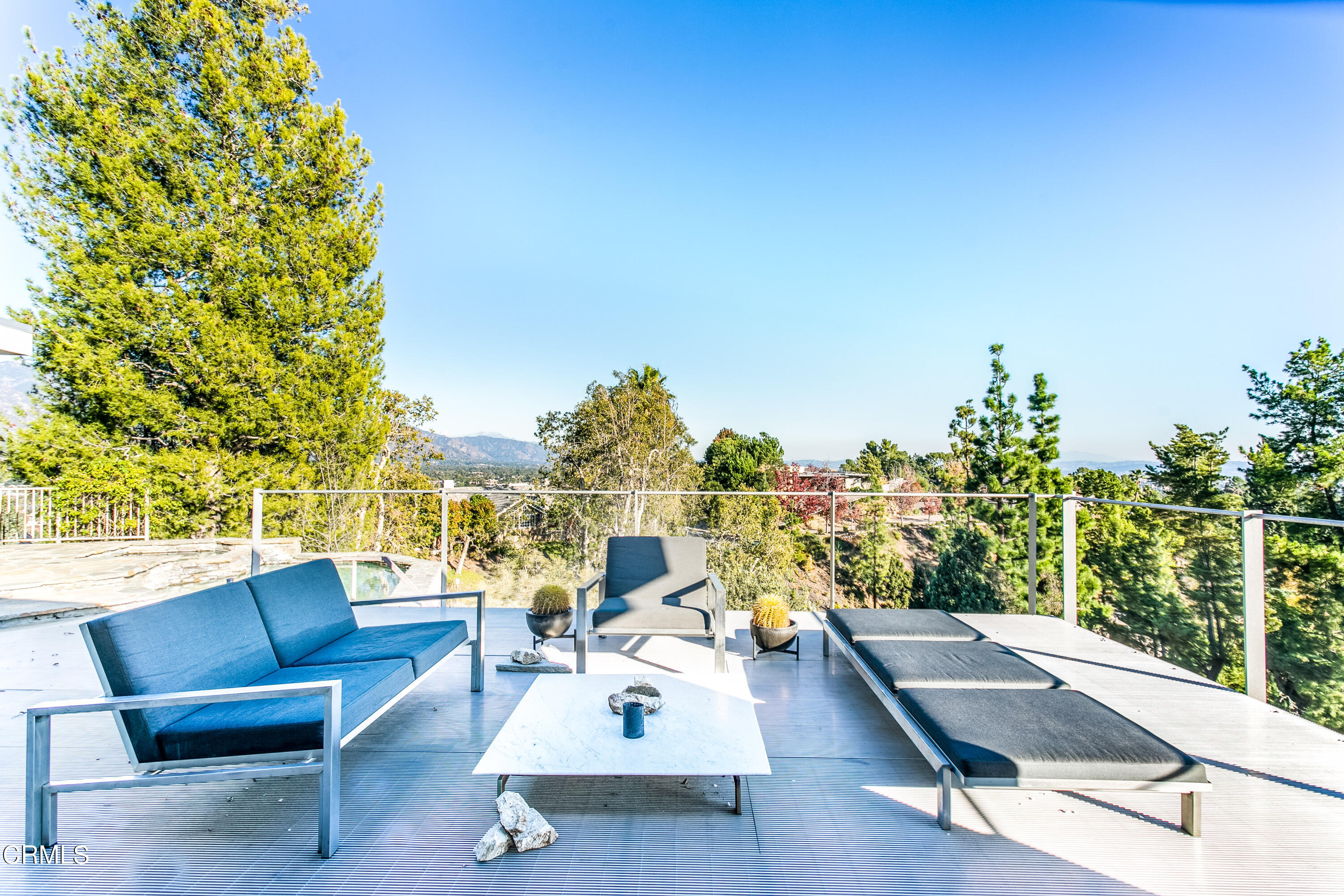 1290 Fairlawn Way Pasadena, CA 91105 - Photo 23 of 30 a view of a patio with swimming pool