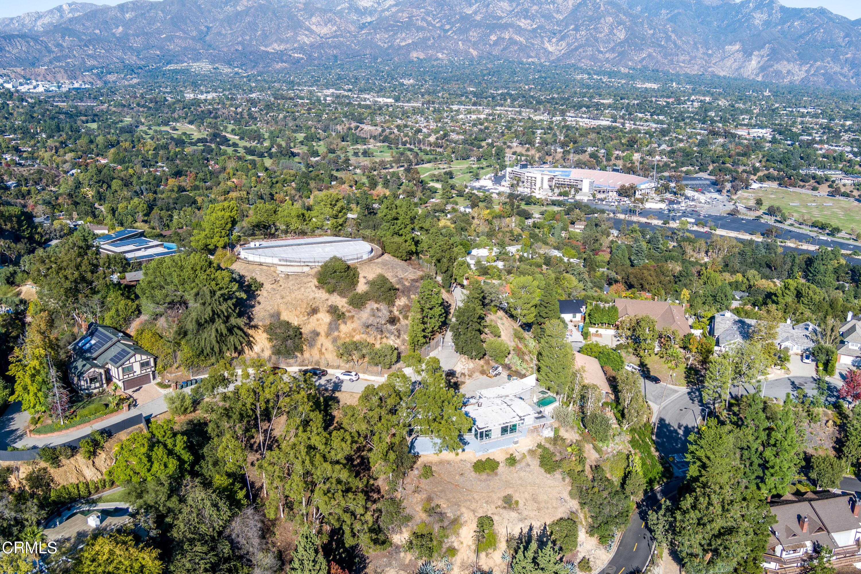 1290 Fairlawn Way Pasadena, CA 91105 - Photo 29 of 30 a view of a city