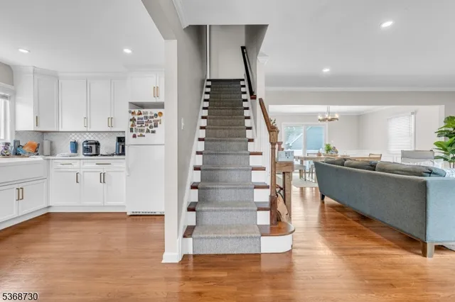 $559,000 | 1915 Crescent Parkway, Linden, NJ 07036