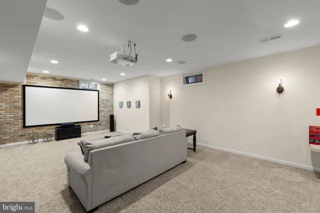 $619,900 | 102 Flyfoot Drive, Stephenson, VA 22656