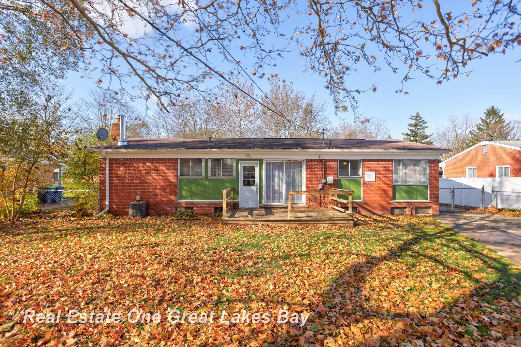 2336 Bock Road Saginaw, MI 48603 - Photo 31 of 33 50127878-30.JPG