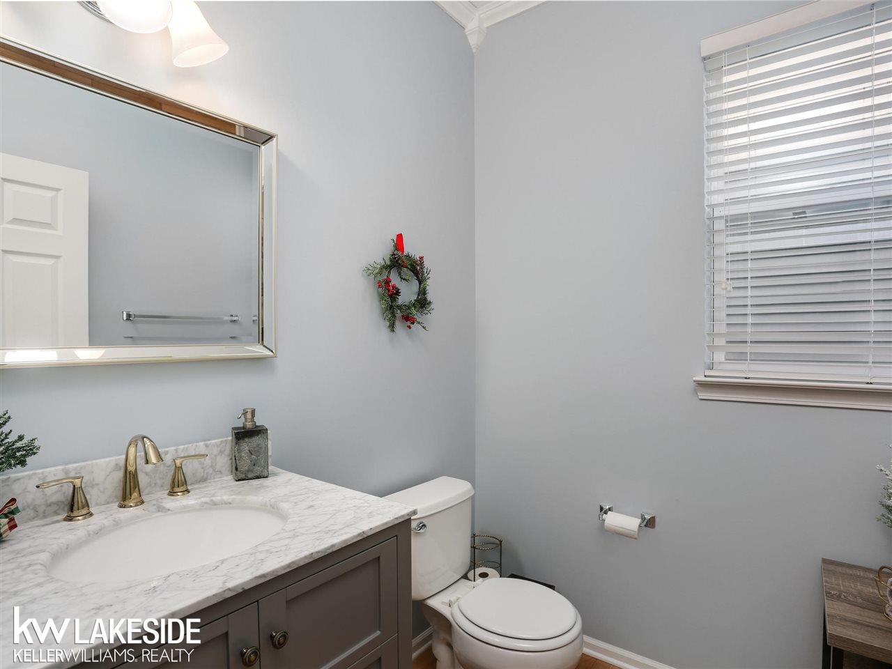 3151 Summers Road Keego Harbor, MI 48320 - Photo 14 of 31 50002503-13.JPG