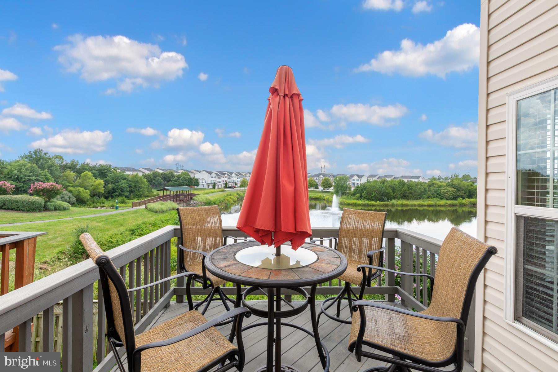 25125 Sweetspire Square Aldie, VA 20105 - Photo 18 of 55 Deck Views