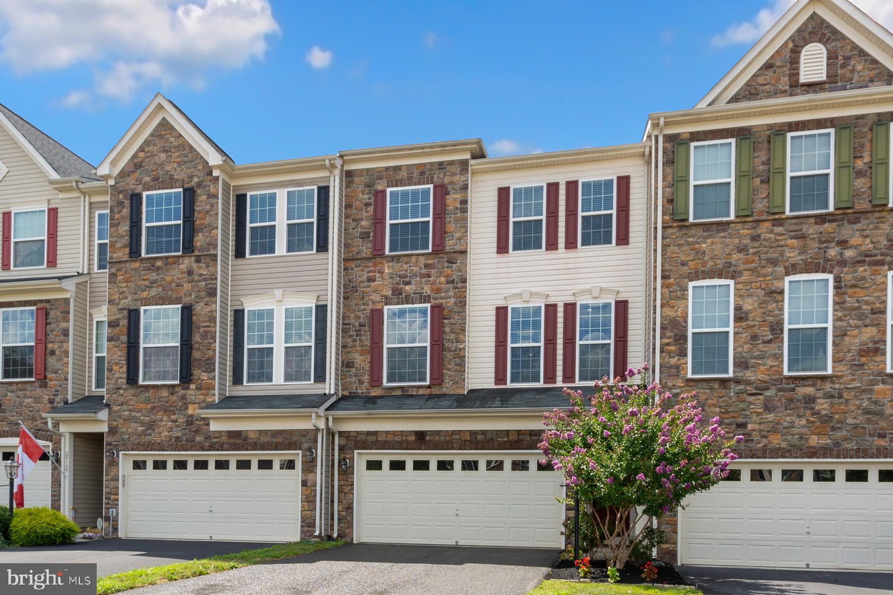 25125 Sweetspire Square Aldie, VA 20105 - Photo 2 of 55