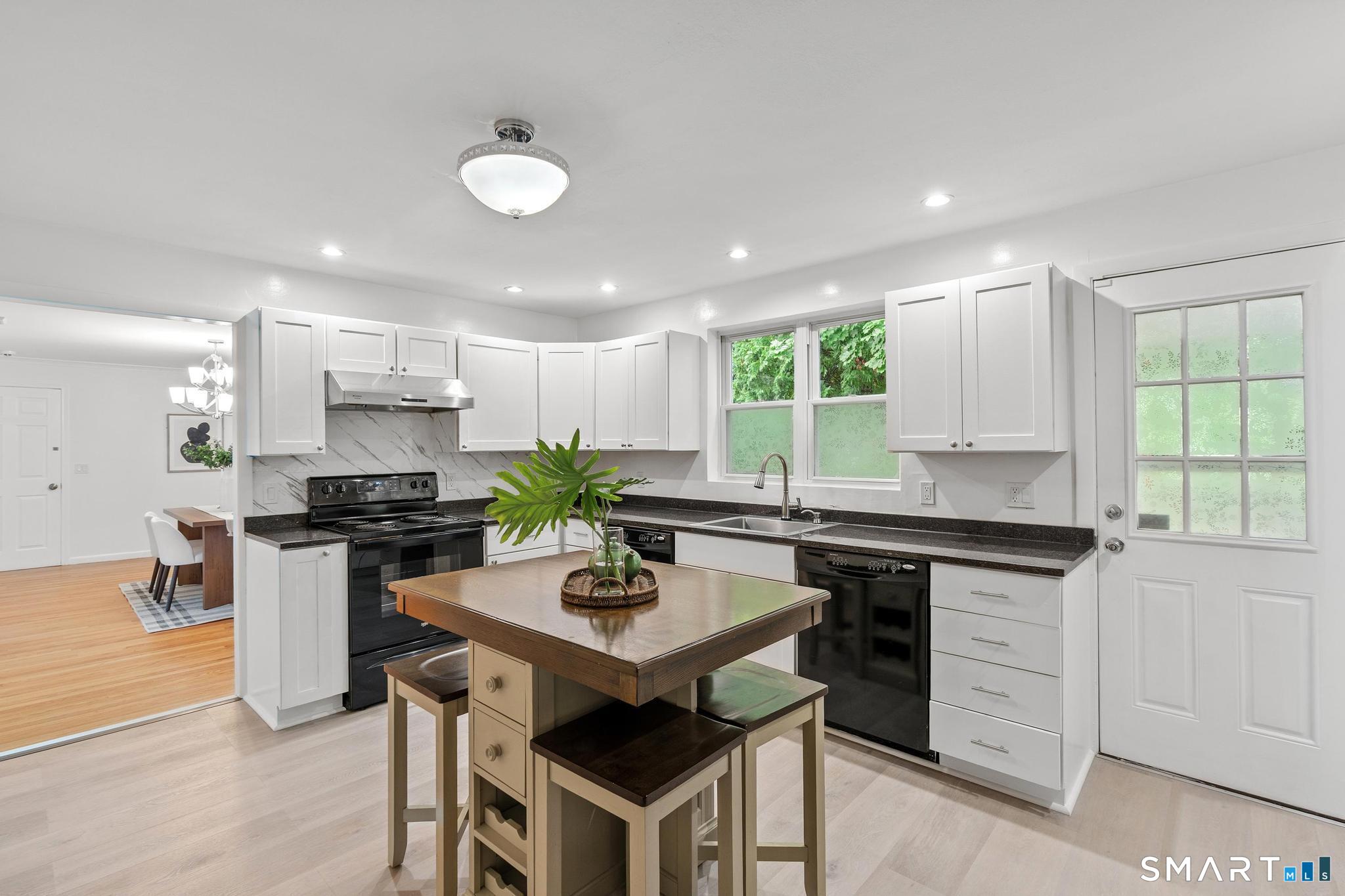 2 Old Field Road West Hartford, CT 06117 - Photo 15 of 33 Kitchen with portable island
